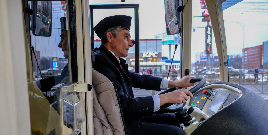 Водитель троллейбуса в Омске